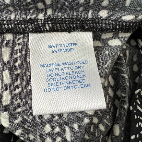 🆕 Midnight Black Abstract Gameday Cap-Sleeve Drop-Waist Dress - Picture 7 of 9